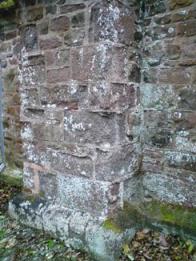 exploded faced stone resulting from sand and cement pointing